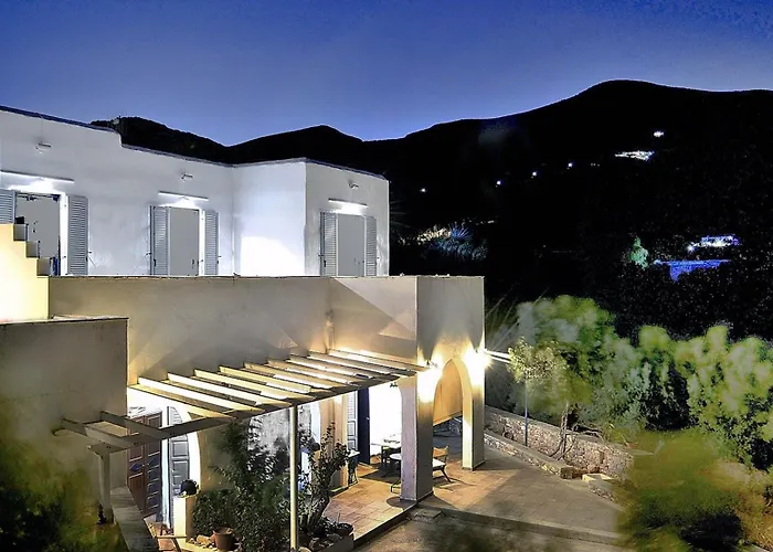 Theasis Sifnos Apartments