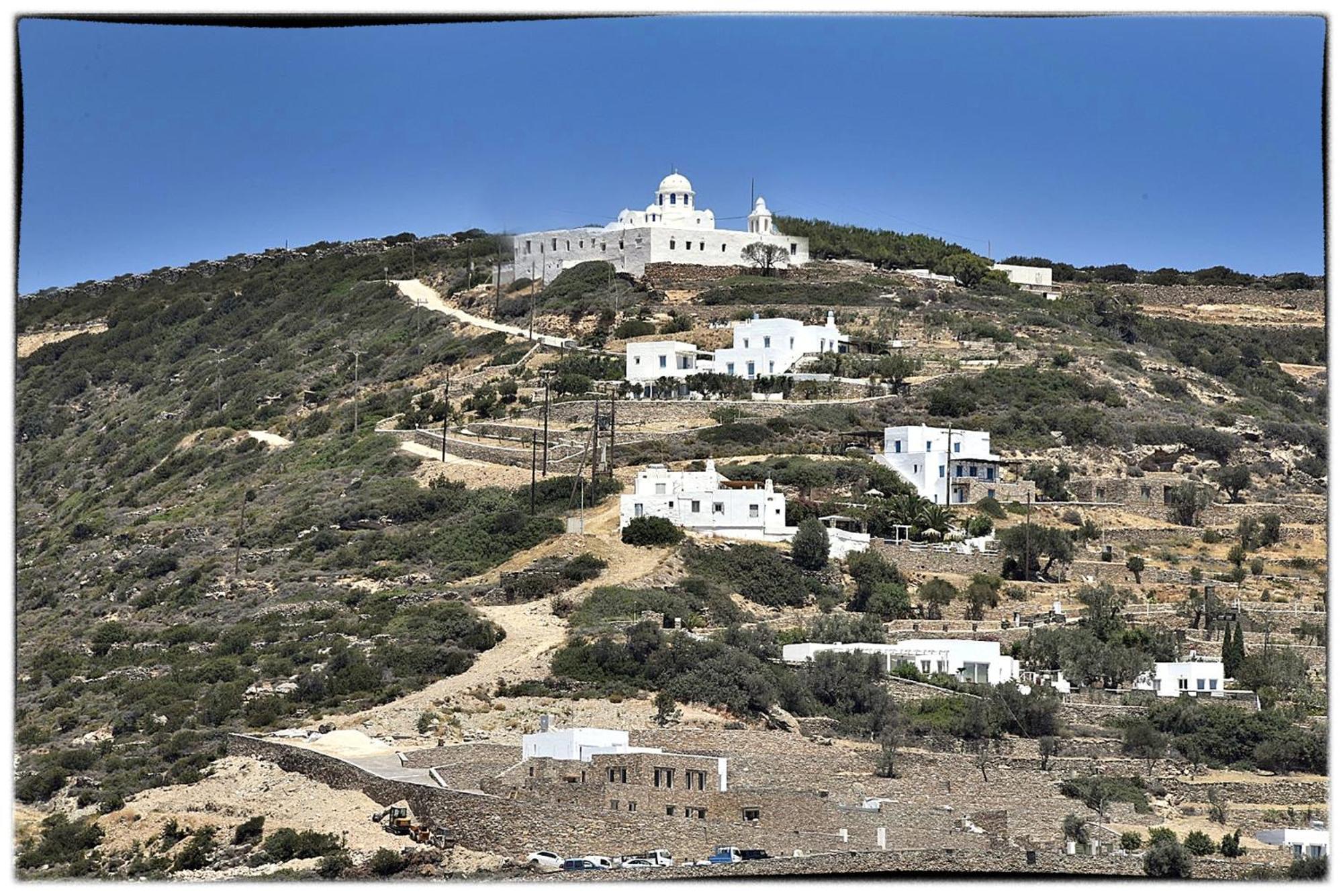 Theasis Sifnos *